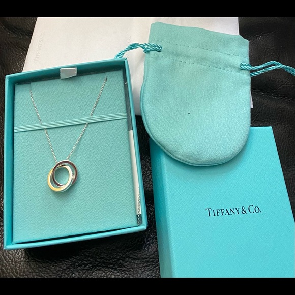 Tiffany & Co. Interlocking Circles Pendant - Picture 2 of 7